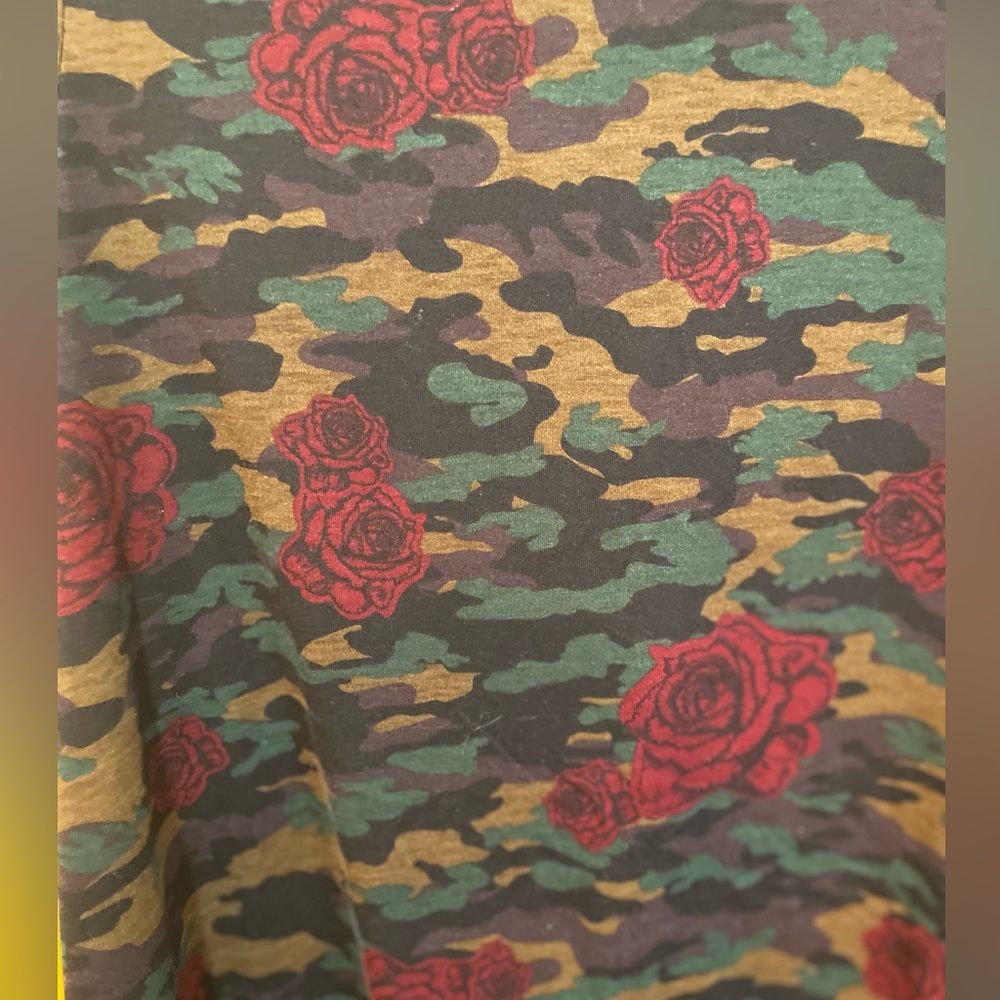 LULAROE CAMO ROSE DRESS - Picture 4 of 4